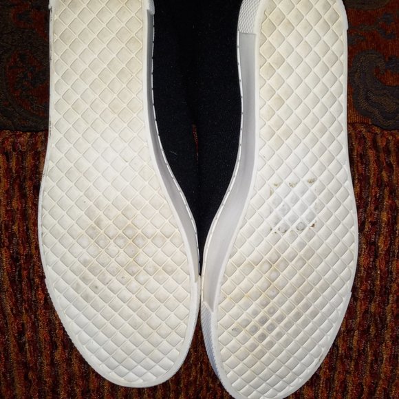 Steve Madden Black stretch sneaker booties - Picture 5 of 8